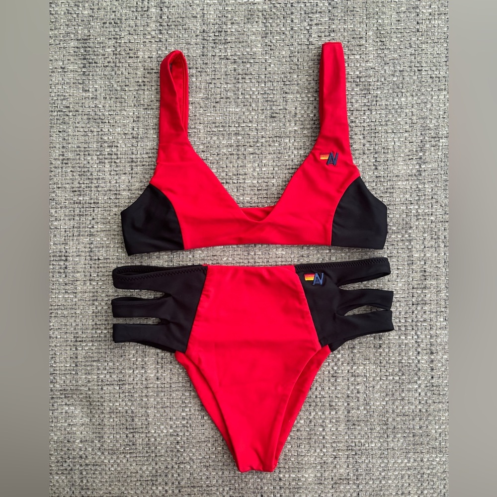 Aviator Nation Bikini Bralette & Hi Waisted Side Cut Out Cheeky Bottom Size XS